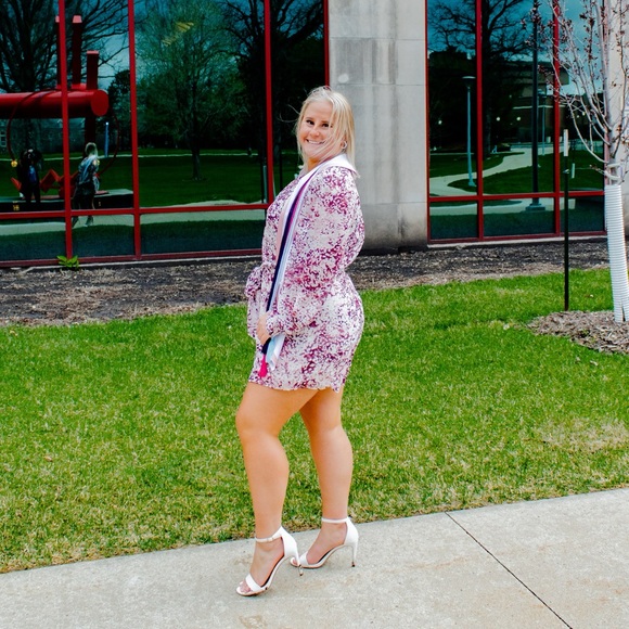 Express Romper - Picture 2 of 5